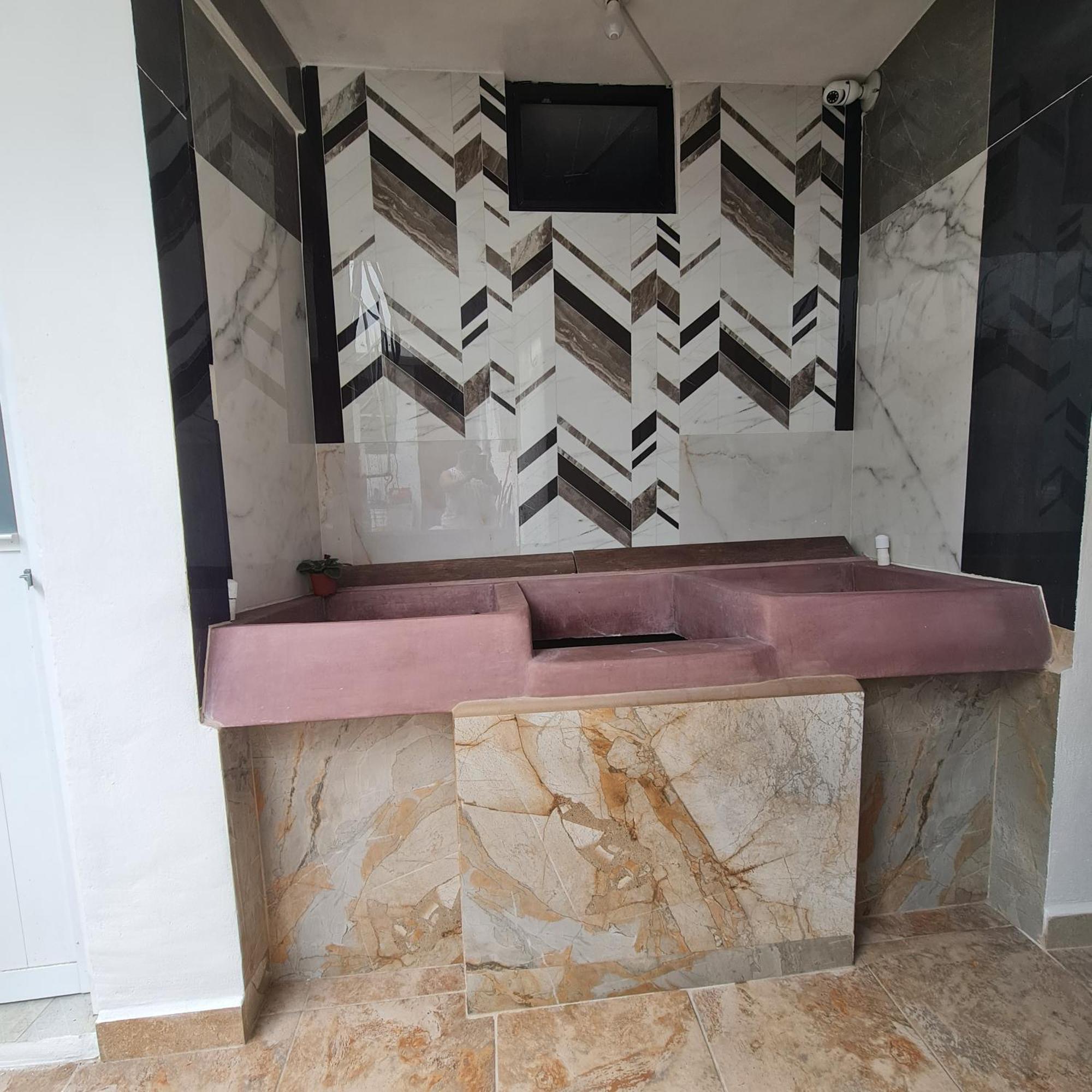 Depa Purpura Caracol Apartment San Antonio de la Cal Bagian luar foto